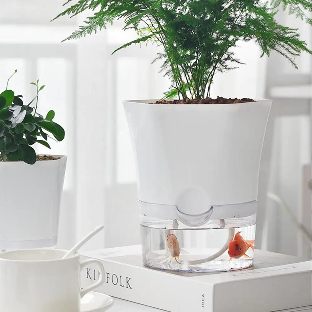 Automatic watering flower pot